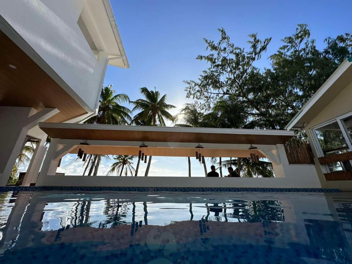 Calypso Beach And Dive Resort Manoc-Manoc Exteriér fotografie