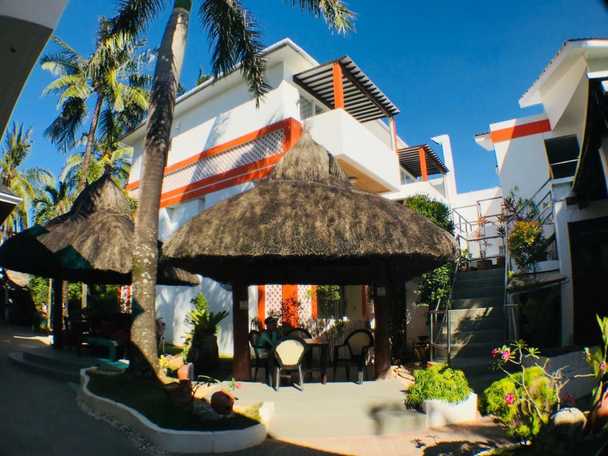 Calypso Beach And Dive Resort Manoc-Manoc Exteriér fotografie